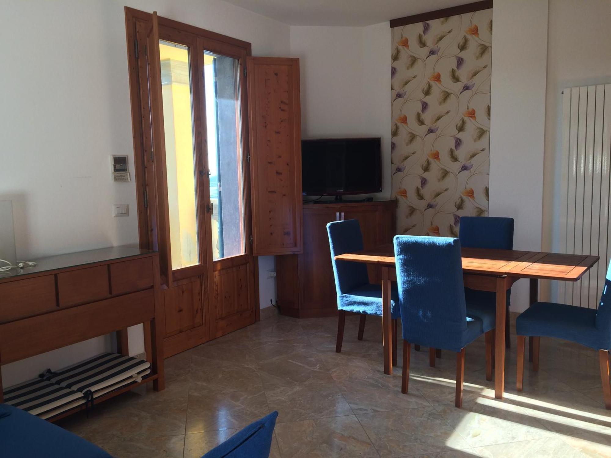 Appartamenti Fronte Mare Castiglioncello Rum bild